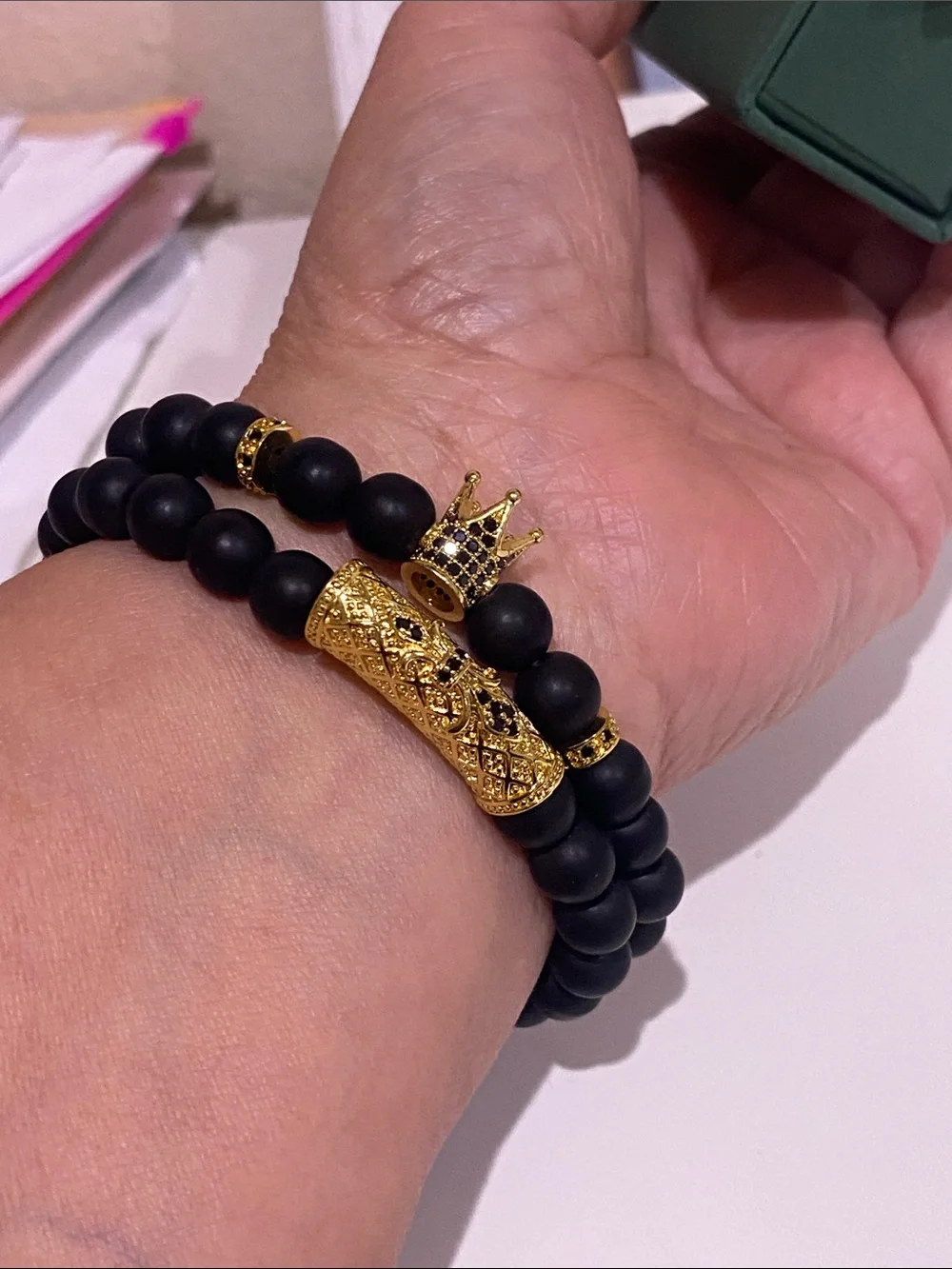 N/A stylish black
